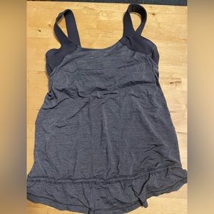 Lululemon size 10